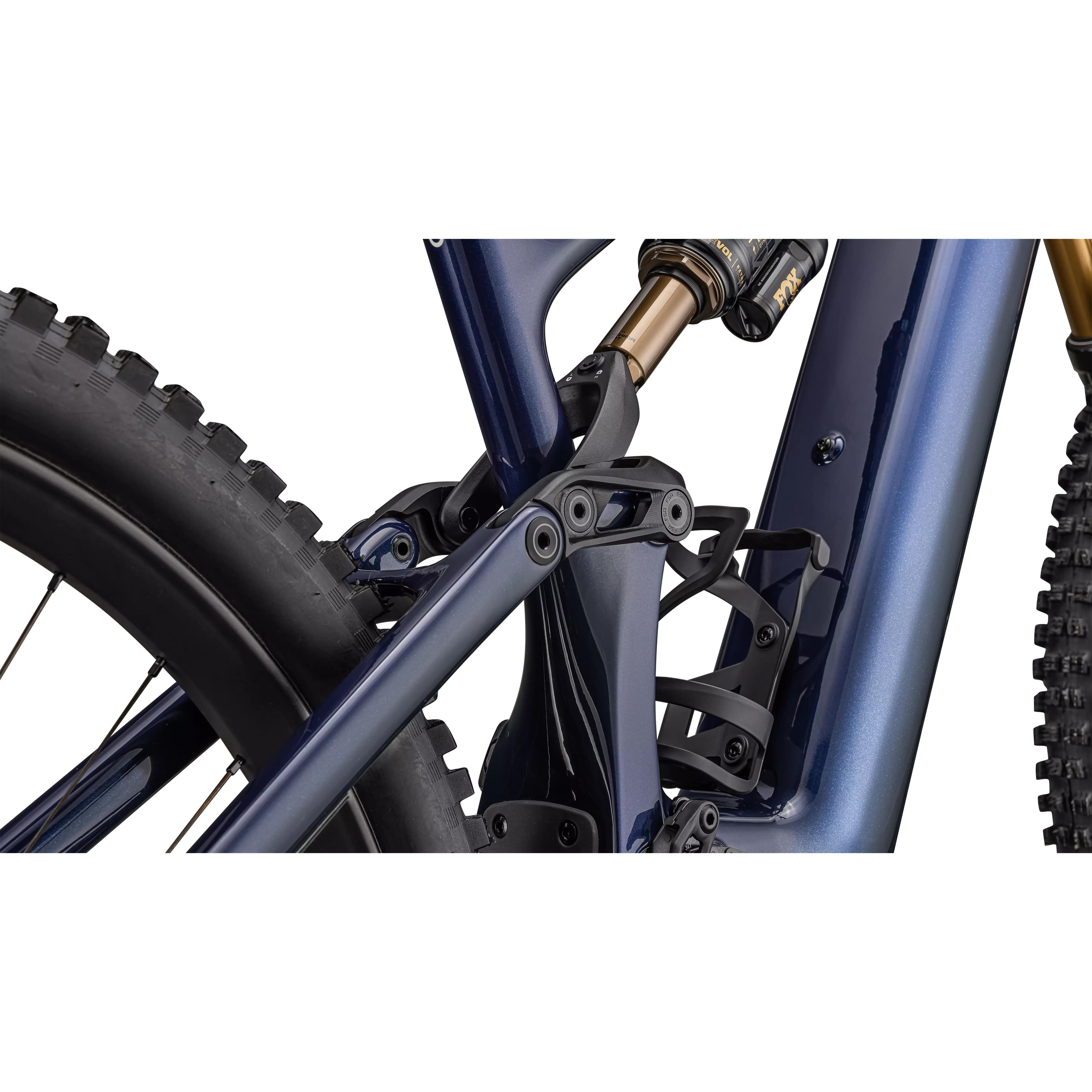 6ff0fffd8e49b1e67e116904a7316f10a0f3923b_95224_10_LEVO_PRO_CARBON_6.jpg