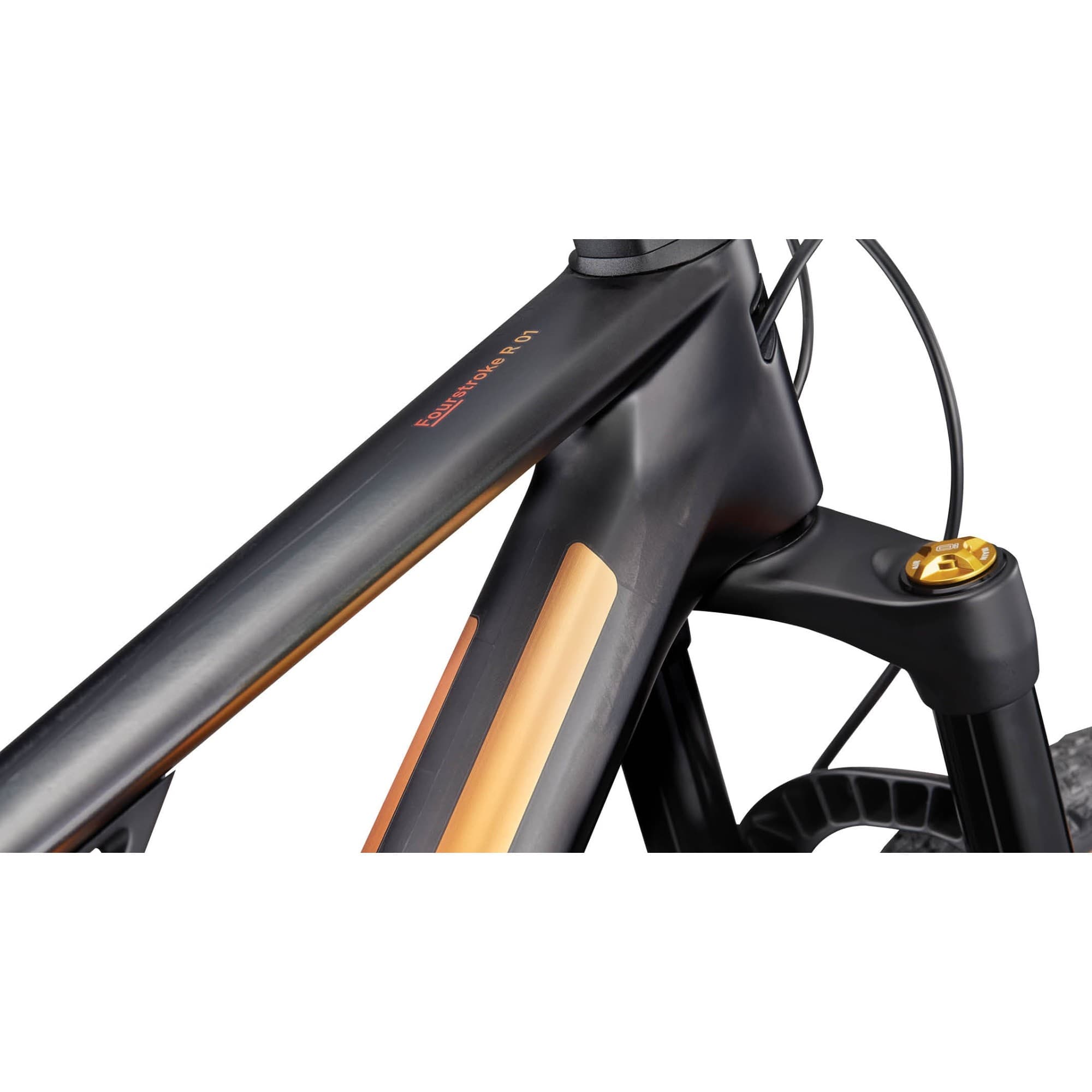 a1bd77310cc139677a864deb2ec0cc18fc1c33b2_bmc_fourstroke_r_01_one_carbon_04.jpg