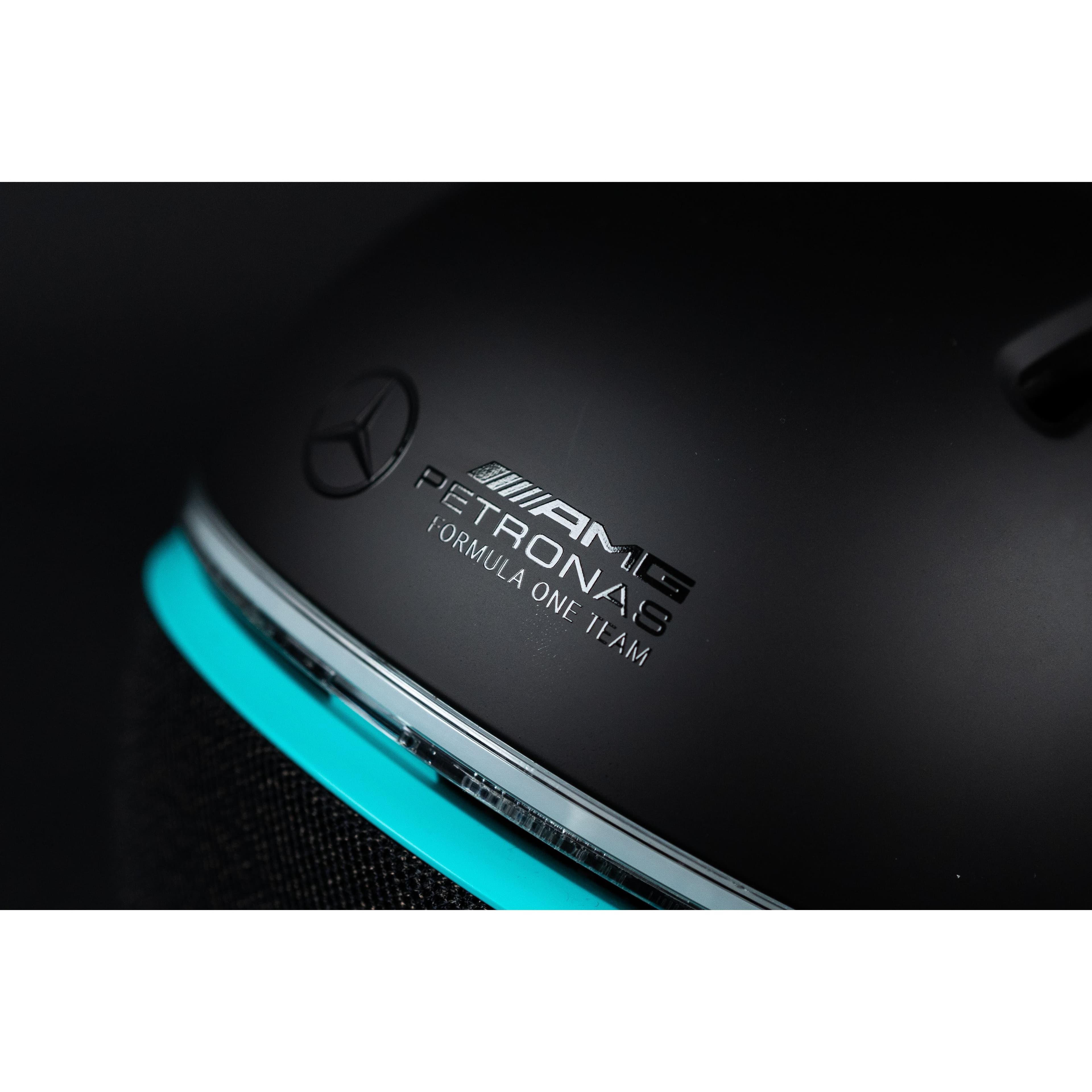 c6b86f2cd78fd5d974286296abcba98fec41538e_Helmet_2.jpeg