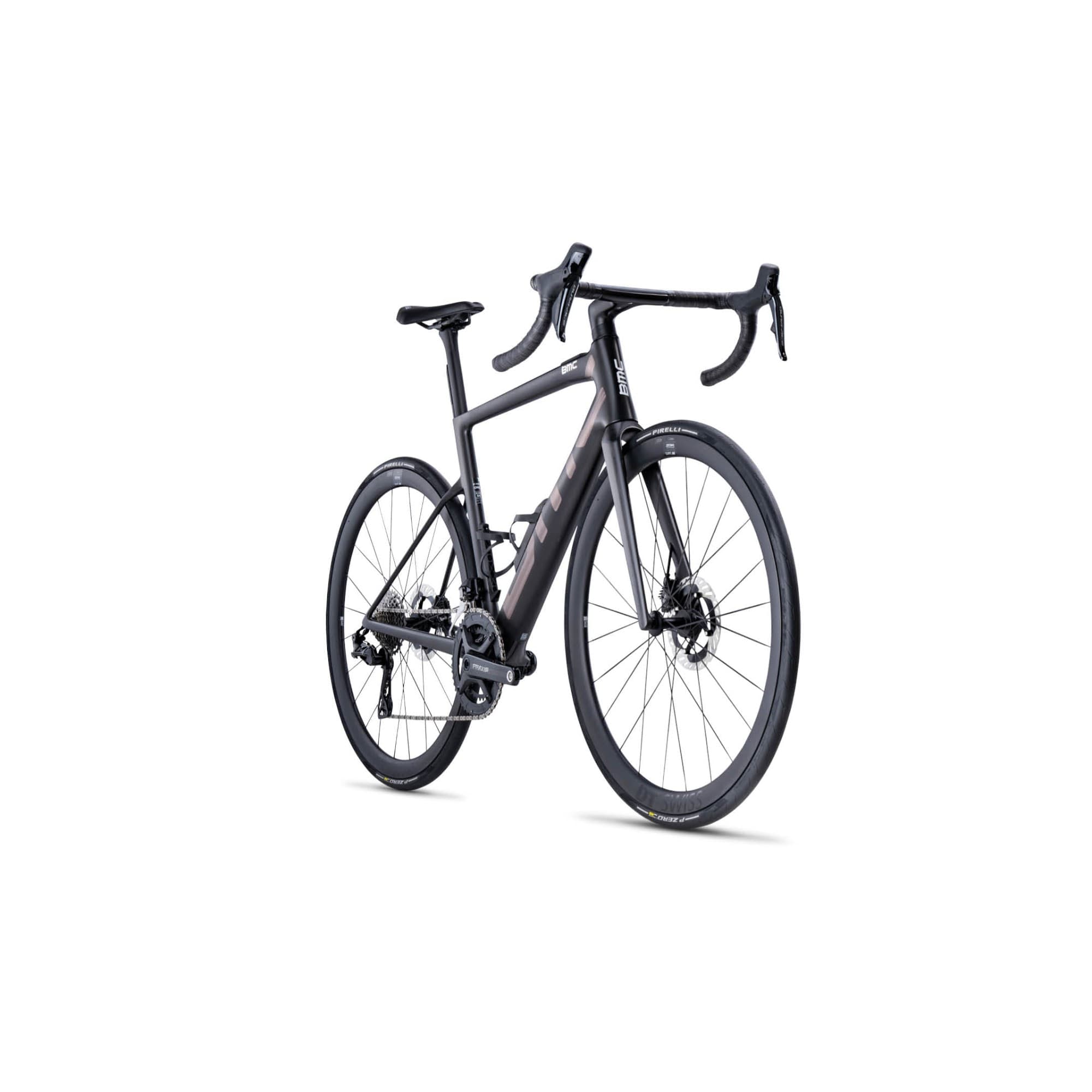 de731eaae074871ea55cd6127b192387b050f4ec_bmc_teammachine_01_amp_one_carbon_02.jpg