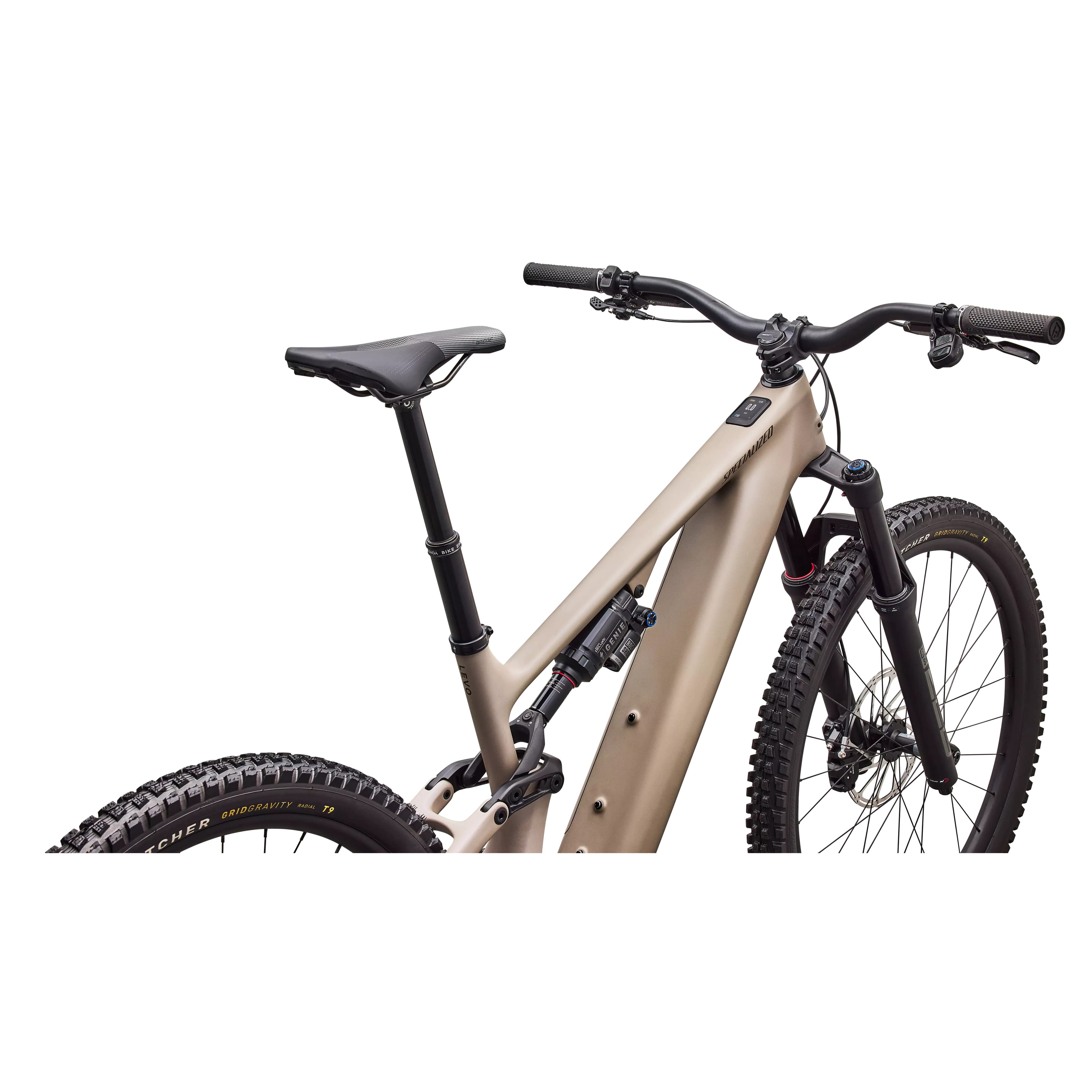 e11afea226c277e41d7b57a23ebbb1802454d50b_95227_31_LEVO_EXPERT_CAR_7.jpg