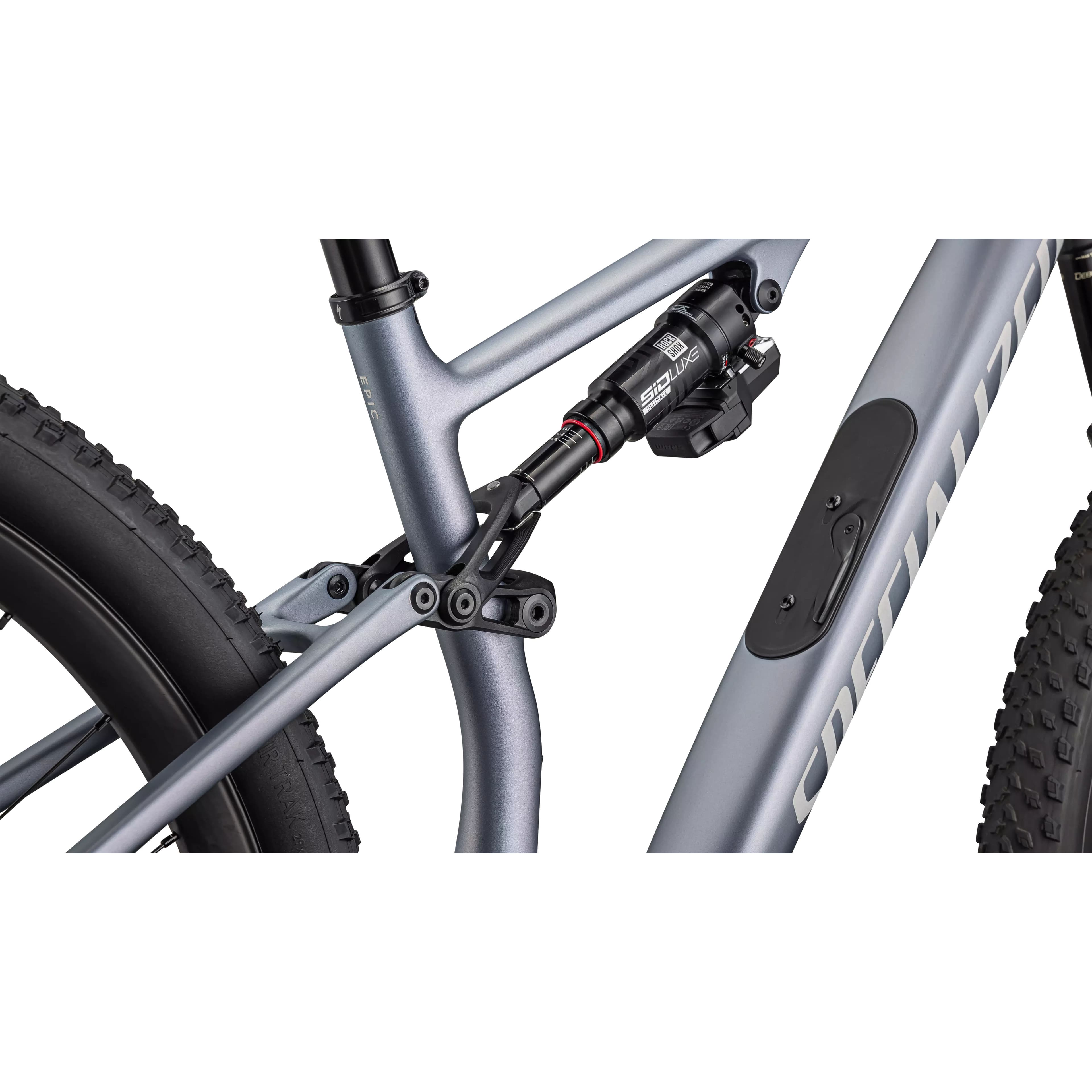 e24f673cdcd0f40a2e272492efbec4da728c799a_Specialized_Epic_8_Pro_7.jpg