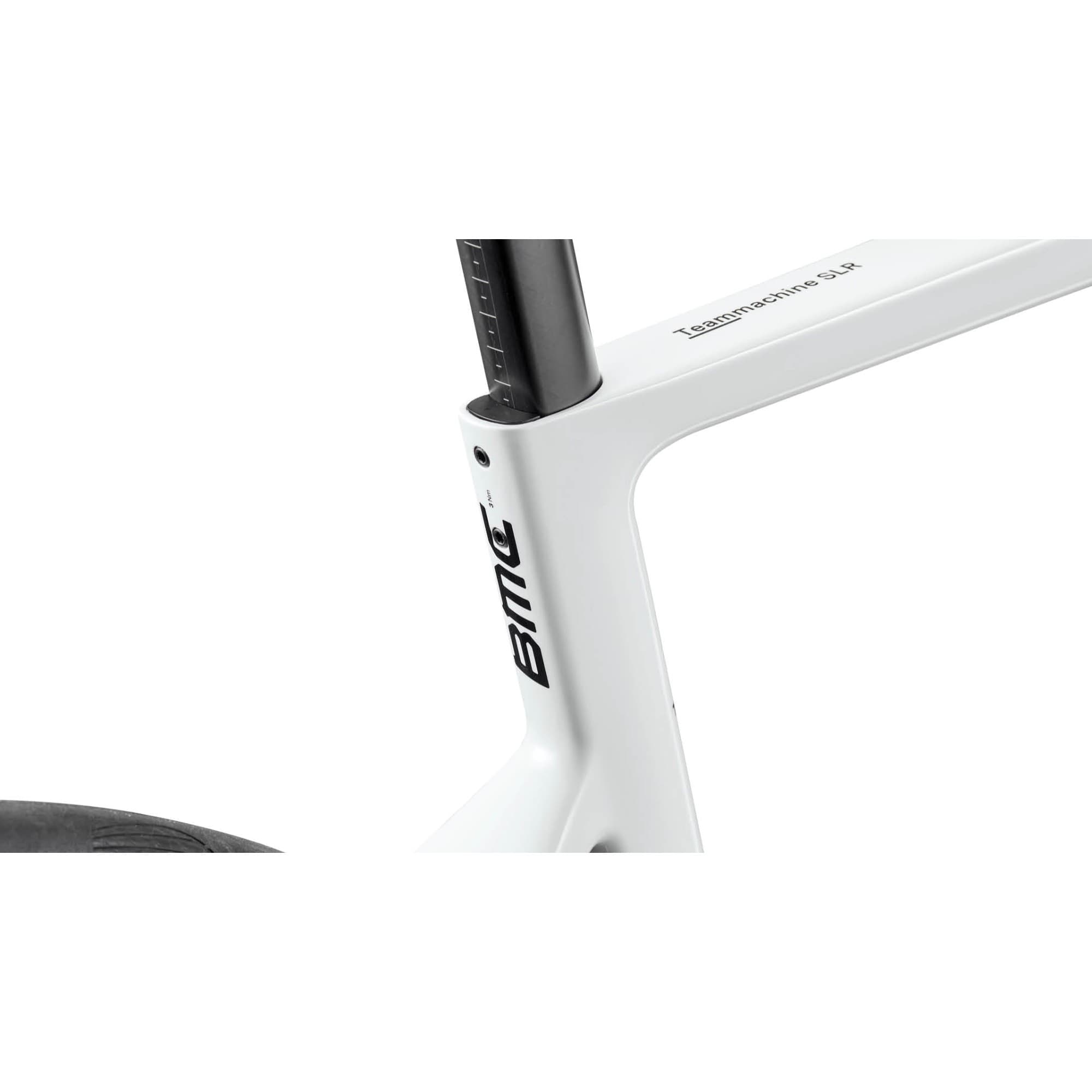 eef3cb6d2d4d19c32800481f5956a06753dc2581_bmc_teammachine_slr_three_white_05.jpg